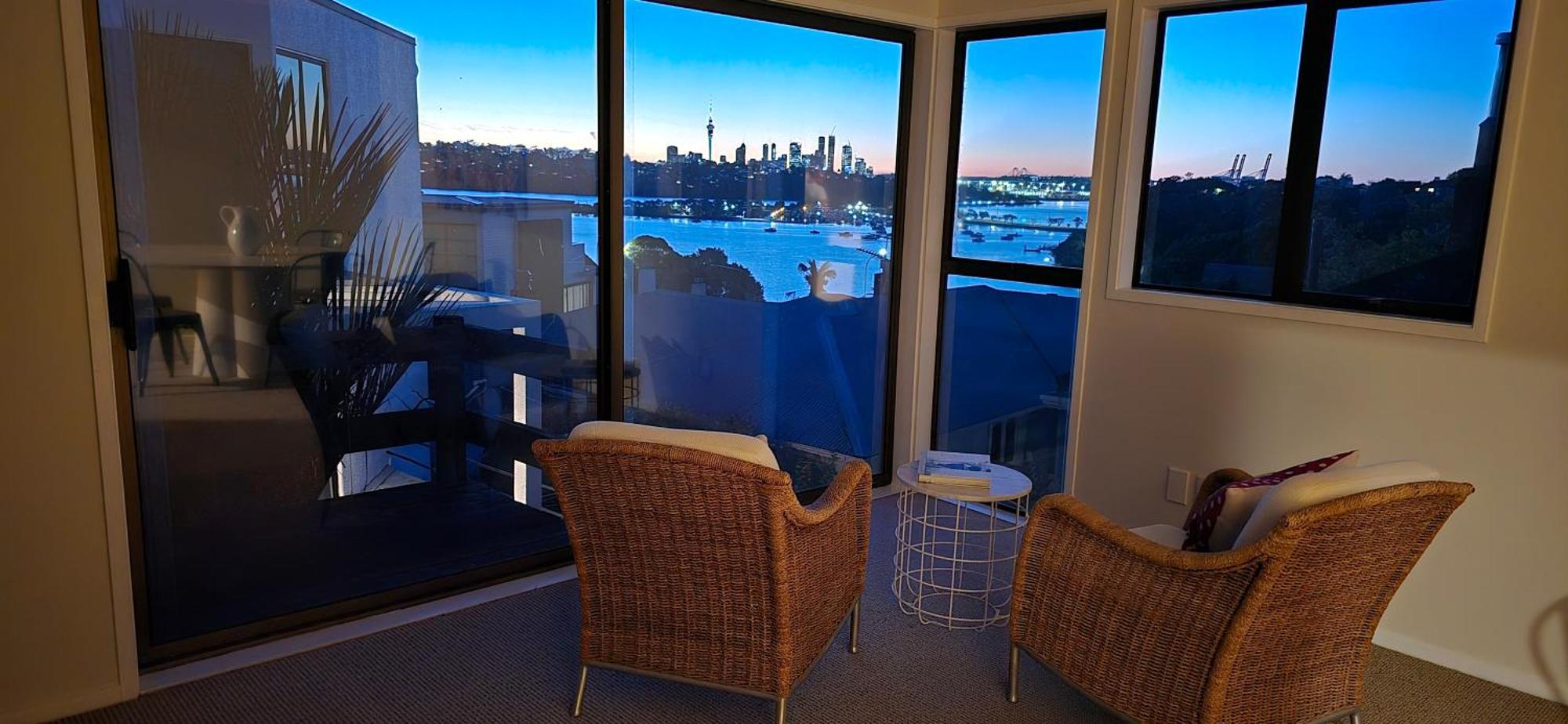 2 Bedroom Home, City And Sea Views Auckland Eksteriør bilde