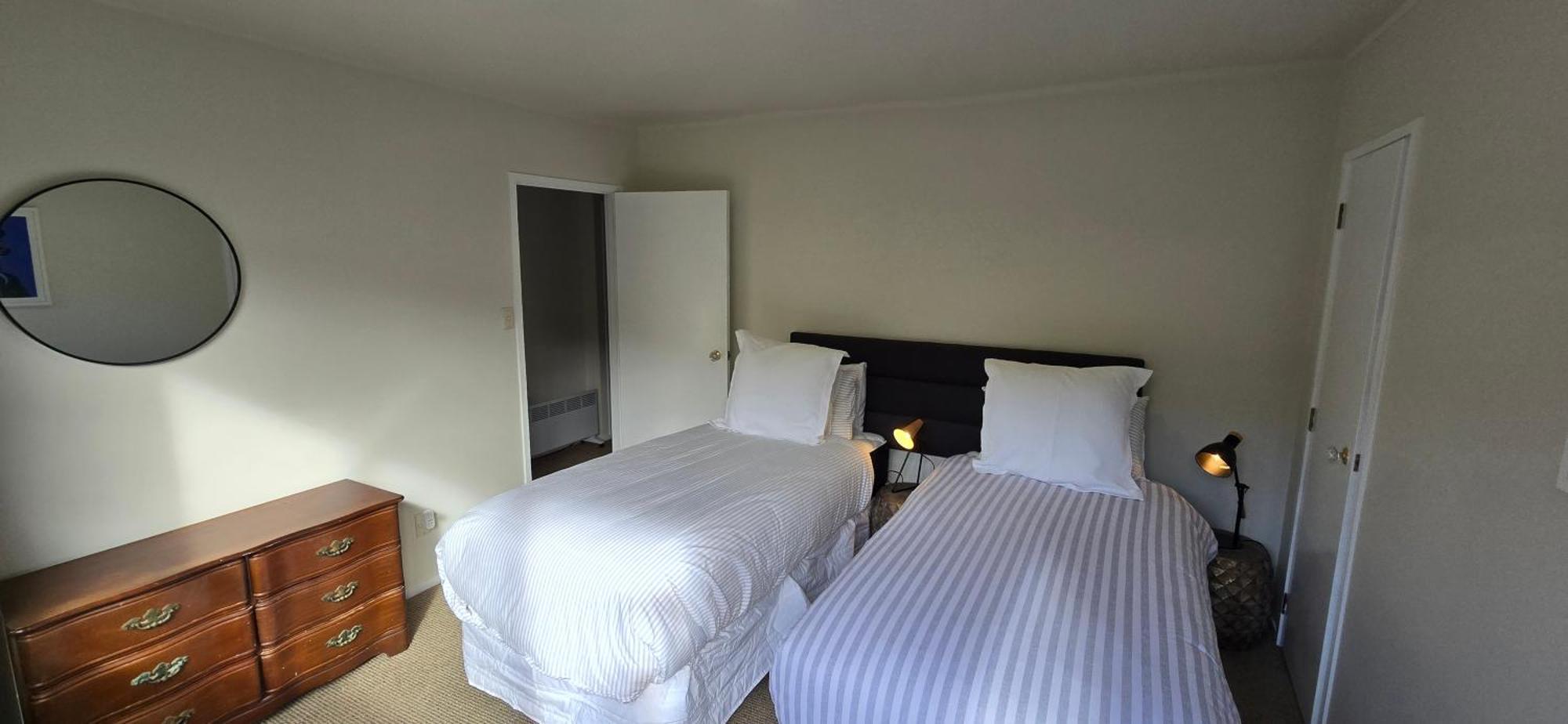 2 Bedroom Home, City And Sea Views Auckland Eksteriør bilde